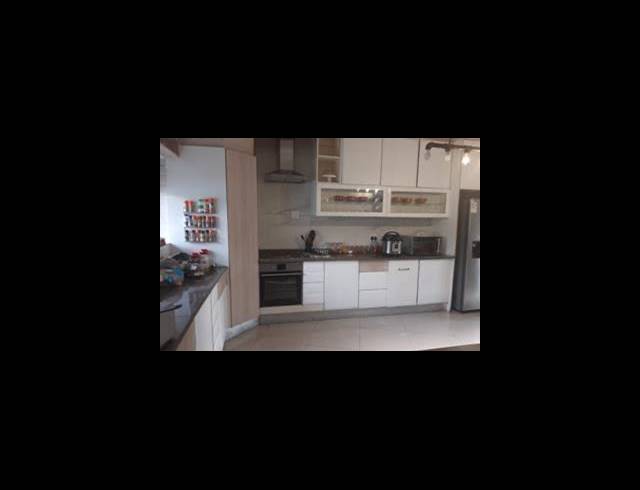 4 BEDROOM HOUSE FOR SALE IN BRAMLEY VIEW